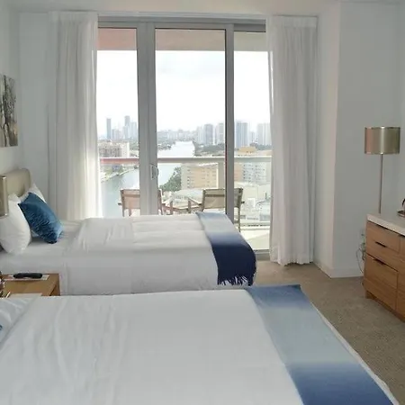 Amazing Looking Studio 5 Min From Ocean Near Aventura Mall And Gulfstream Casino Special Promo Inside